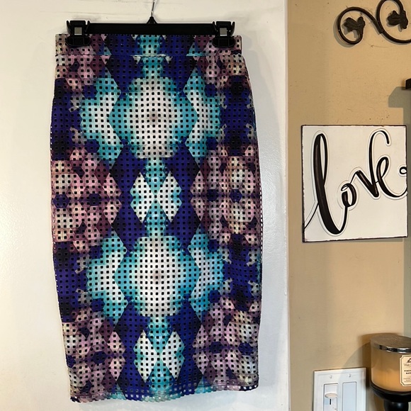 BARlii Women's Printed Laser-Cut Mesh Pencil Skirt - Picture 2 of 6